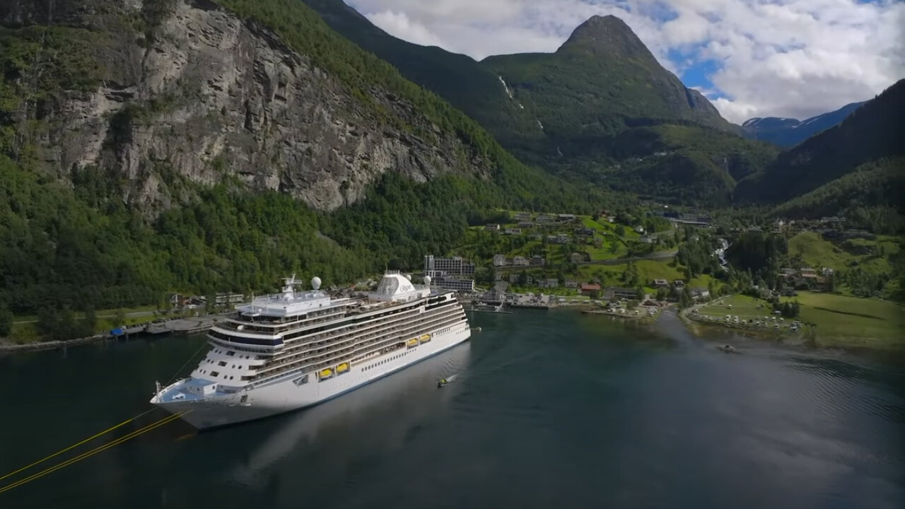 Regent Seven Seas Cruises YT