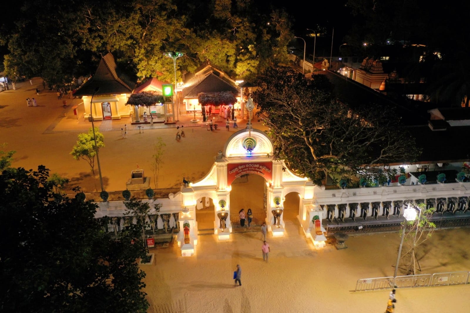 Kataragama Temple Tour from Hambantota Port 2